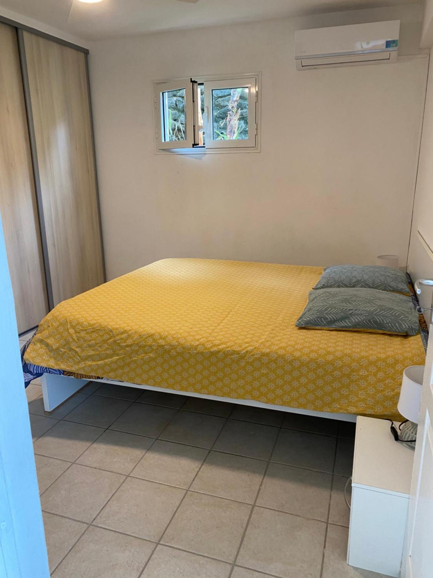 Maison accueillante, quartier verdoyant Sainte-Marie Extérieur photo